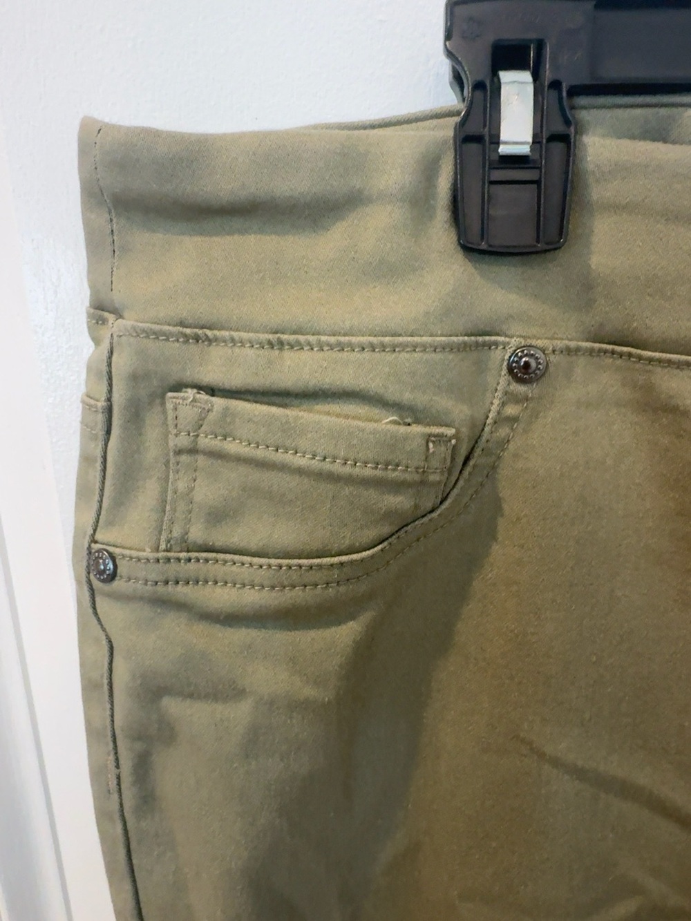 DQ² by DQ Collection Olive Green Pull-On Skinny Pants 2X Button Front Stretch - Picture 5 of 7